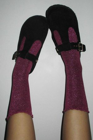 Scalloped Glitter Socks Berry Pink